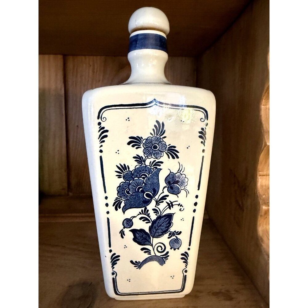 Delft Blue & White Hand Painted bottle Jug with Cork Stopper 9” VTG